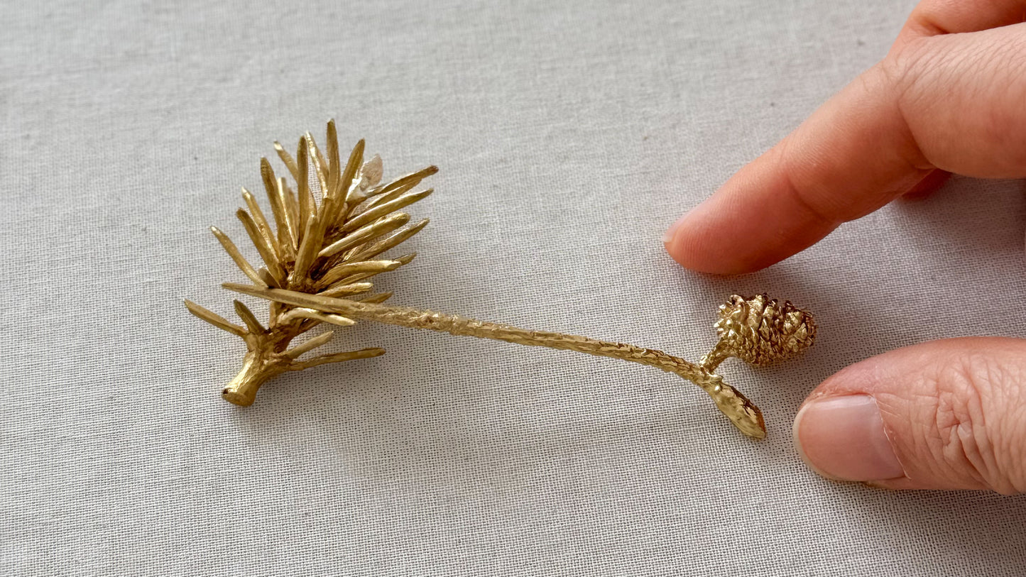 Gusangnamu Brass Dessert Pick