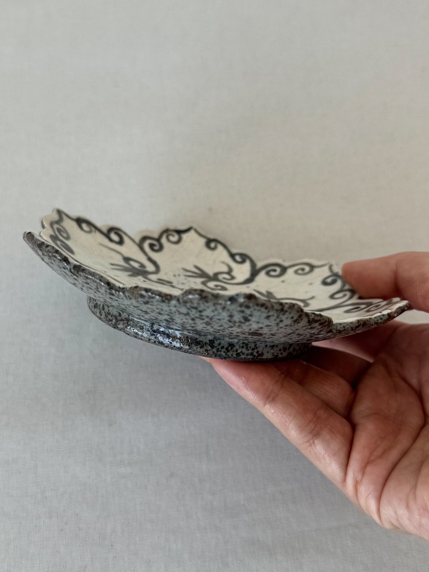 Scalloped Buncheong Vine Plate II