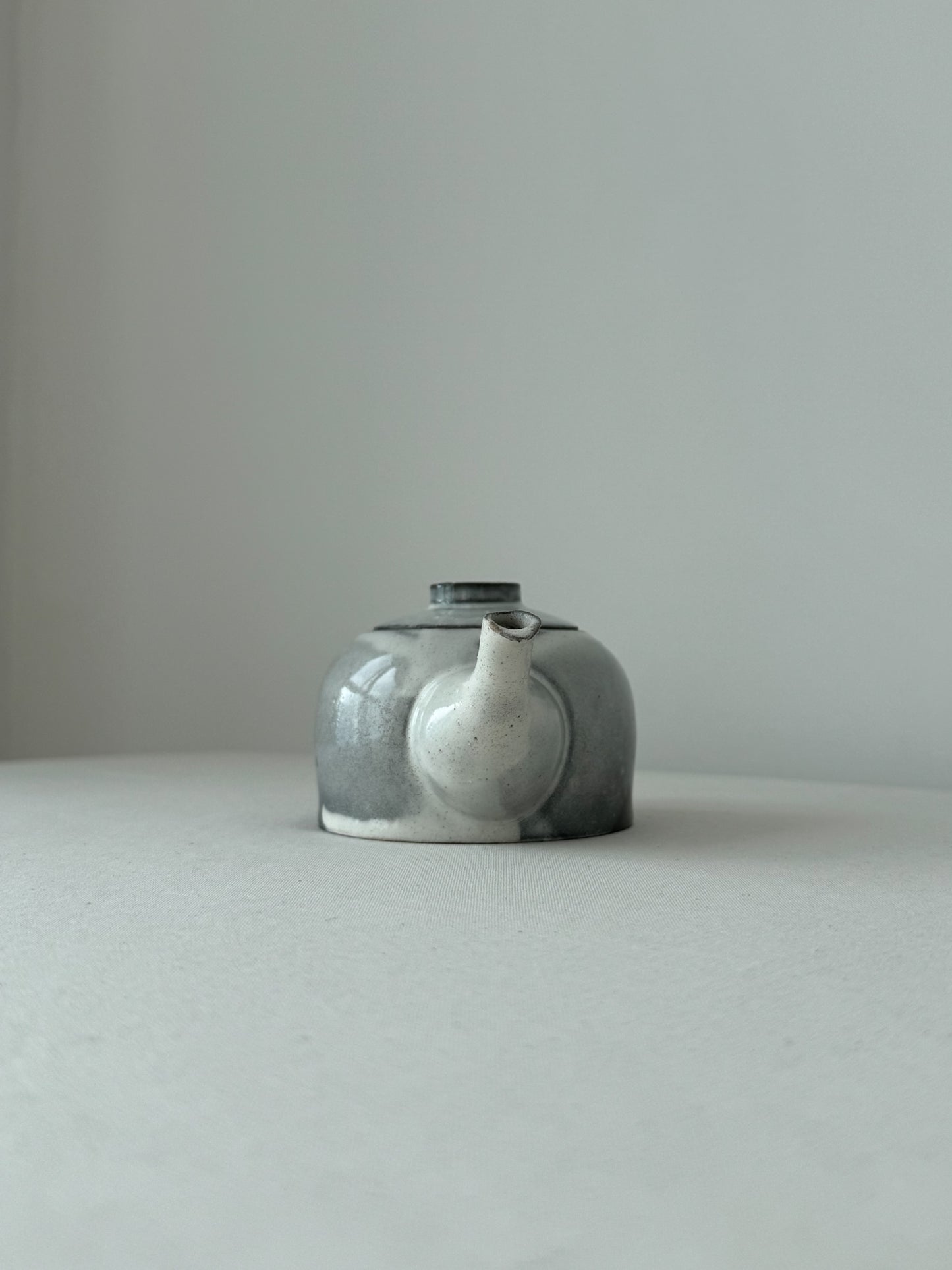 Smoked Moon – Black Slip Glazed Teapot