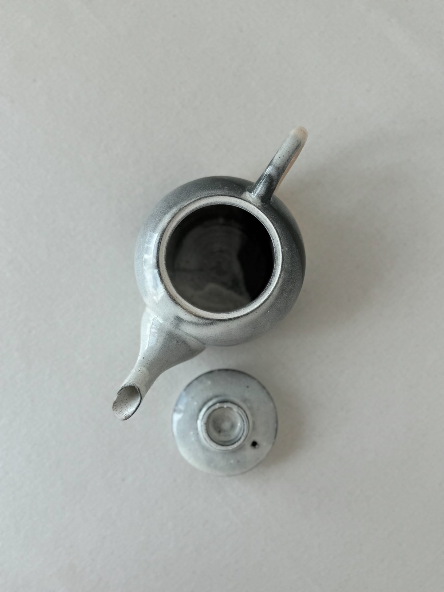 Smoked Moon – Black Slip Glazed Teapot