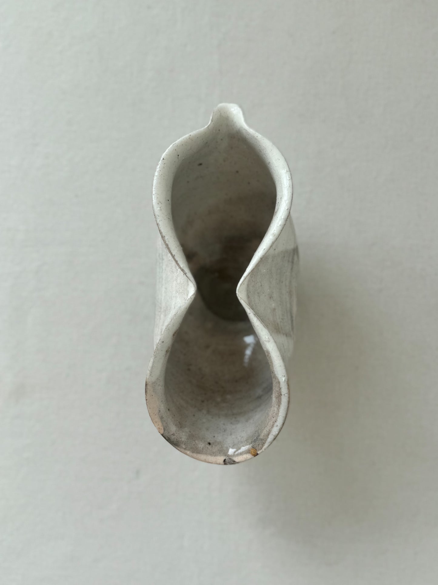 Buncheong Gray Petal Sookwoo