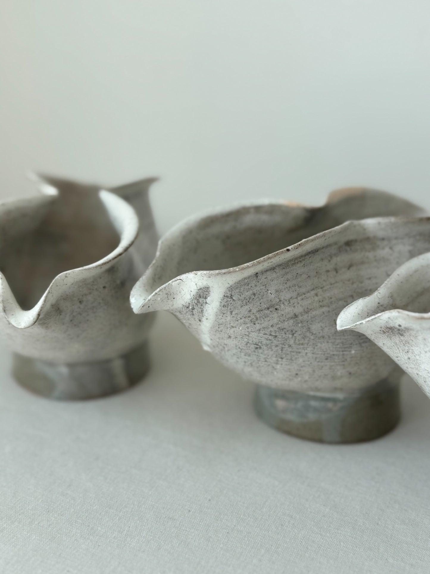 Buncheong Gray Petal Sookwoo