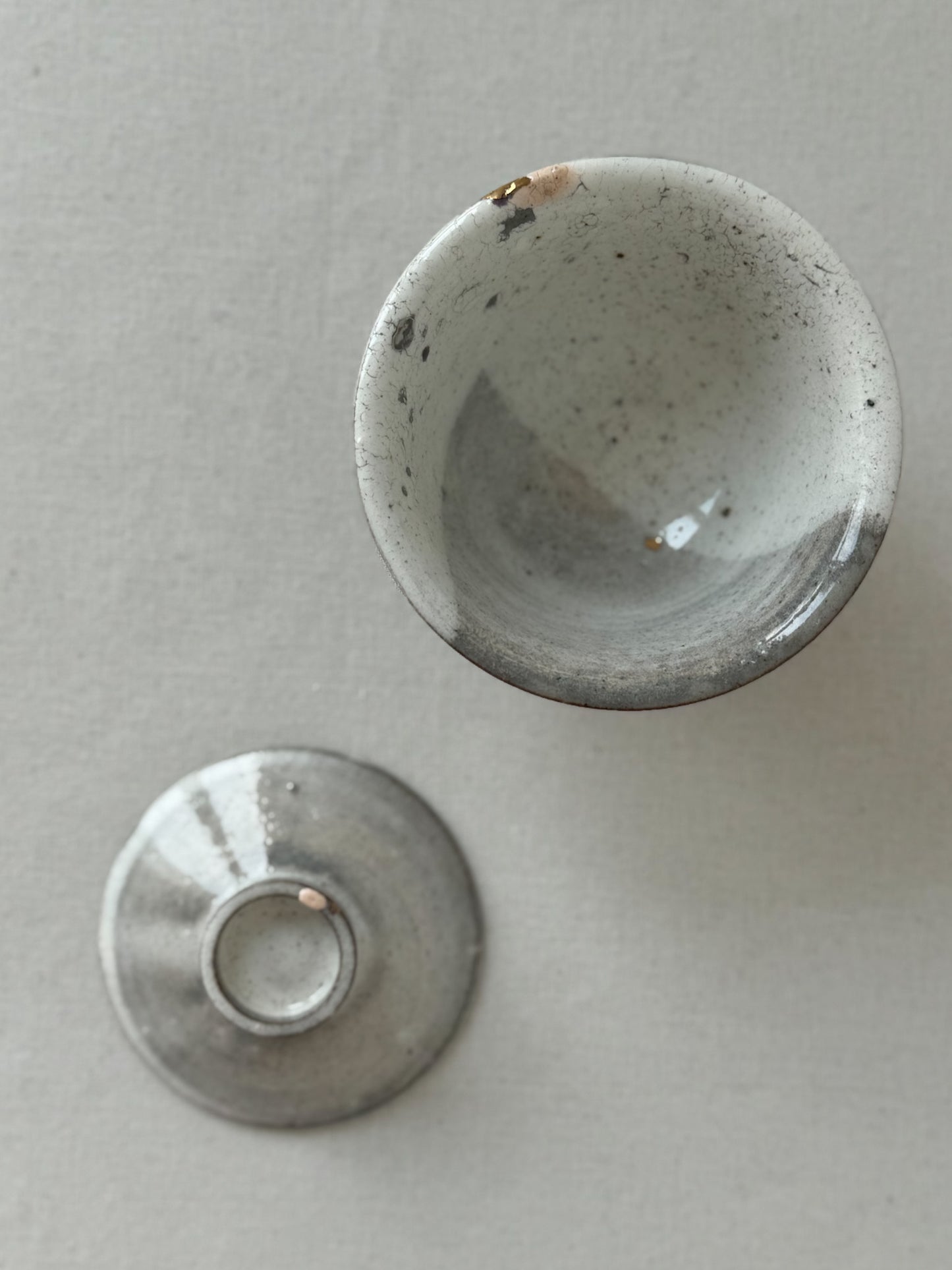 Buncheong Gray Gaewan with Gold Accents