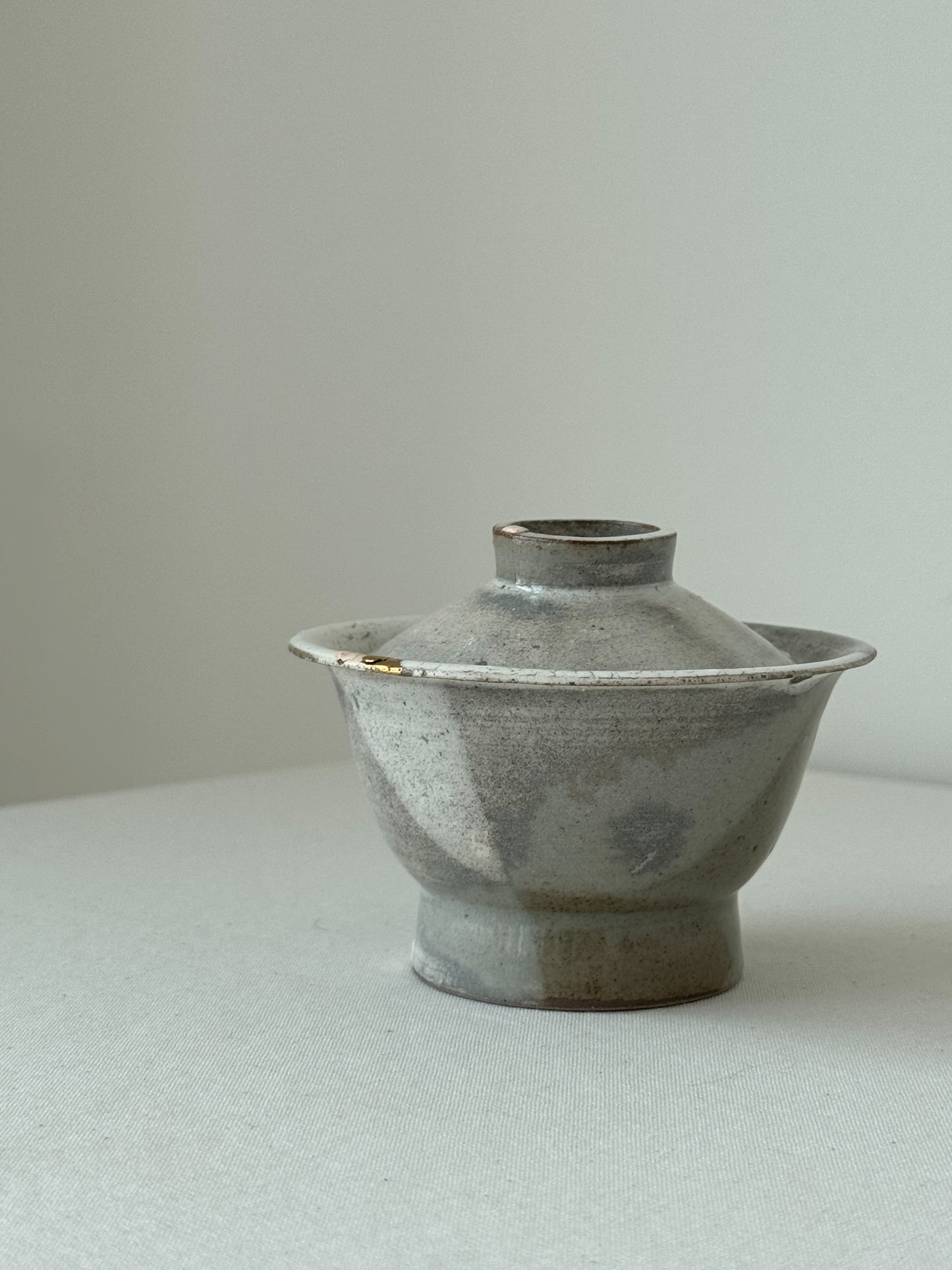 Buncheong Gray Gaewan with Gold Accents