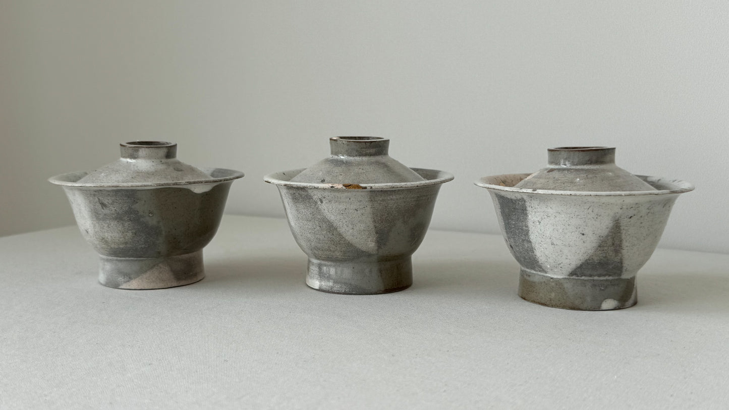 Buncheong Gray Gaewan with Gold Accents