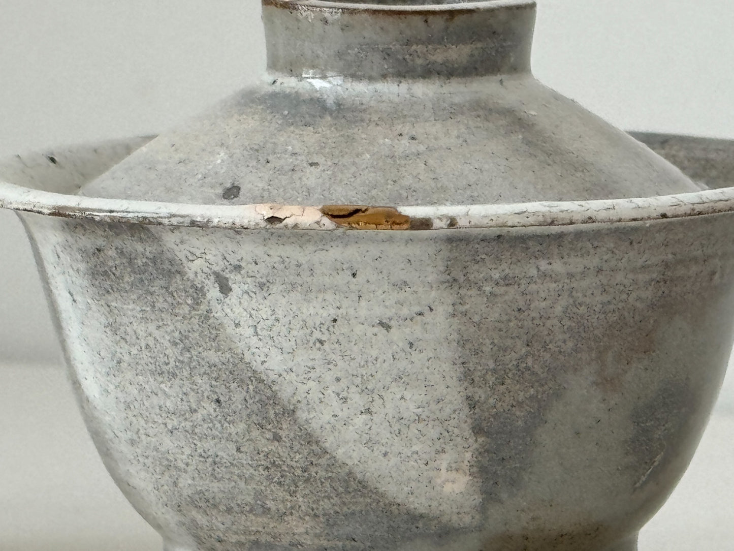 Buncheong Gray Gaewan with Gold Accents