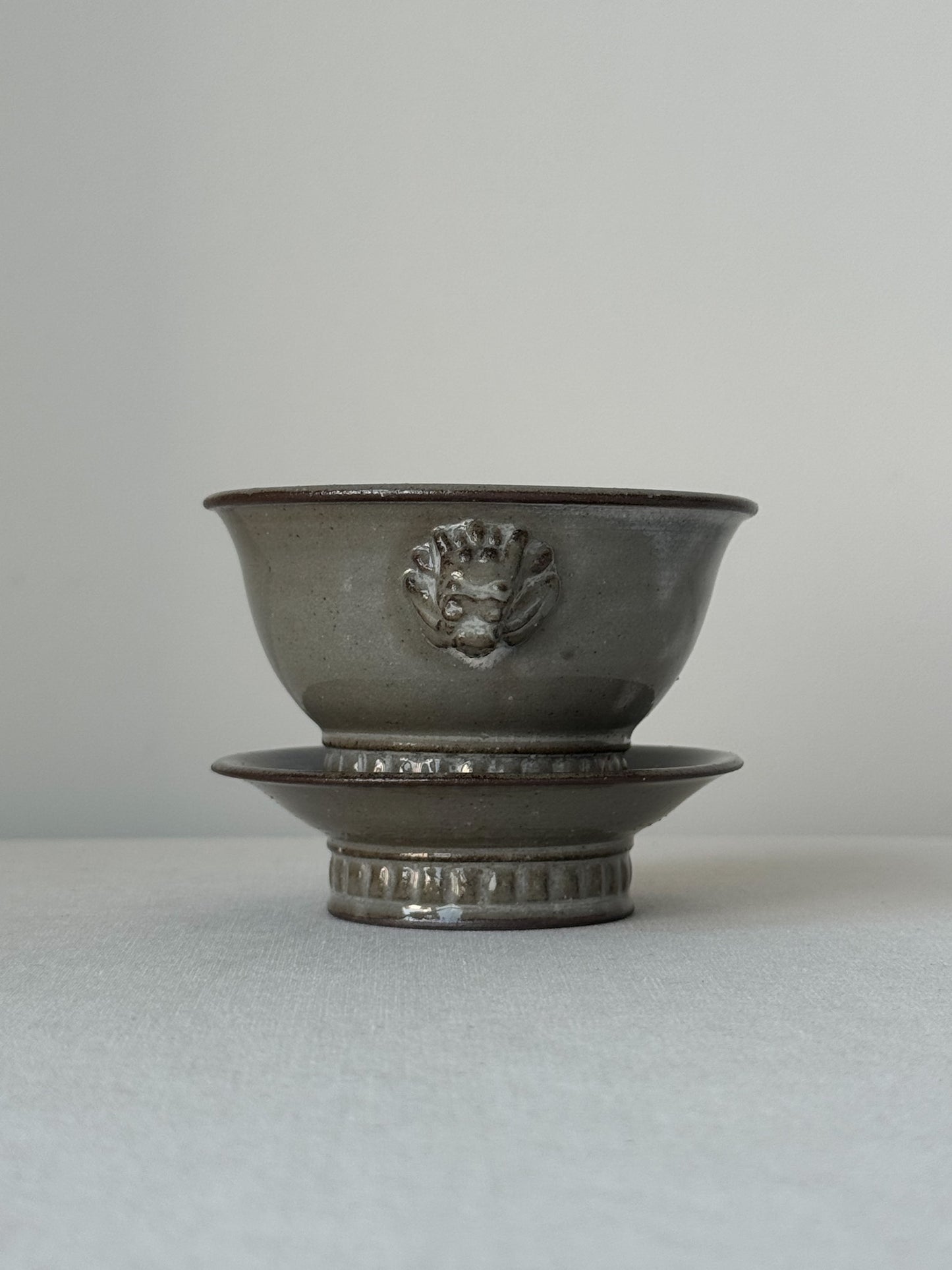 Black Clay Twin Dragon Tea Cup