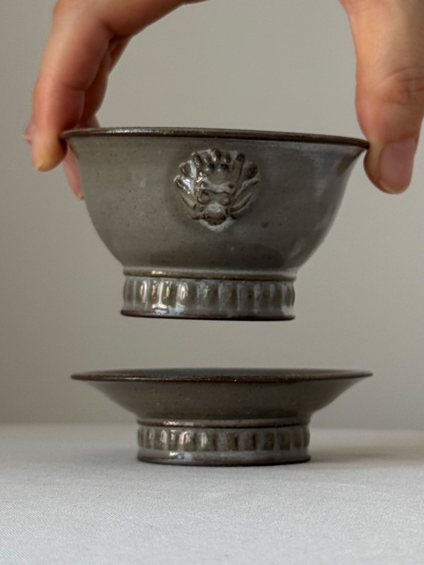 Black Clay Twin Dragon Tea Cup