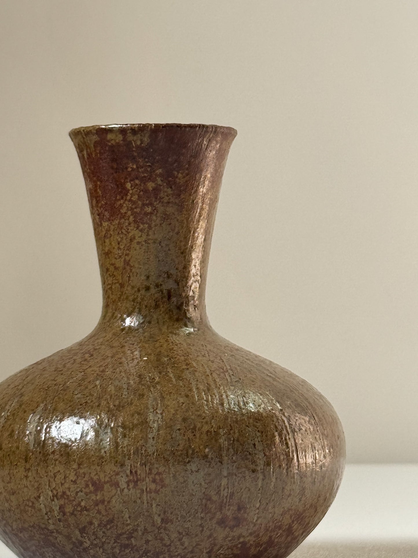 Starlit Rain Brown Onggi Vase