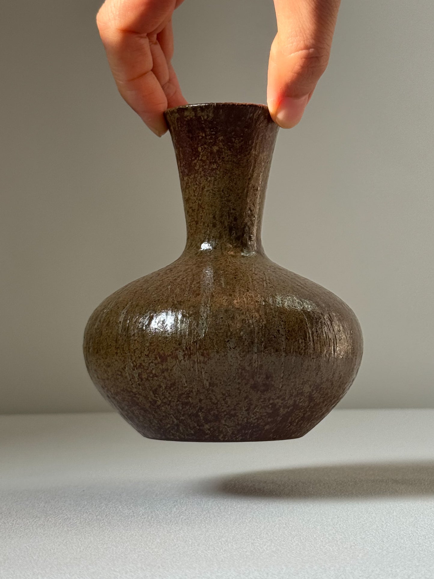 Starlit Rain Brown Onggi Vase