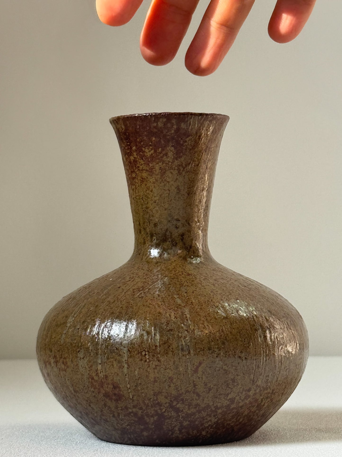 Starlit Rain Brown Onggi Vase