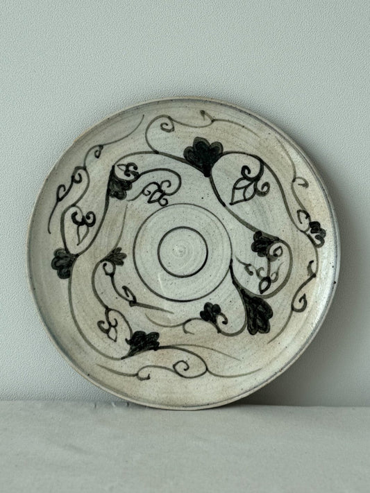 Buncheong Plate - Floral Vine Circle I