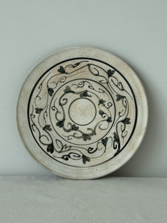 Buncheong Plate - Floral Vine Circle II