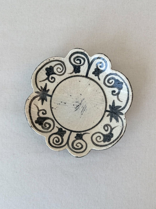 Scalloped Buncheong Vine Plate IV