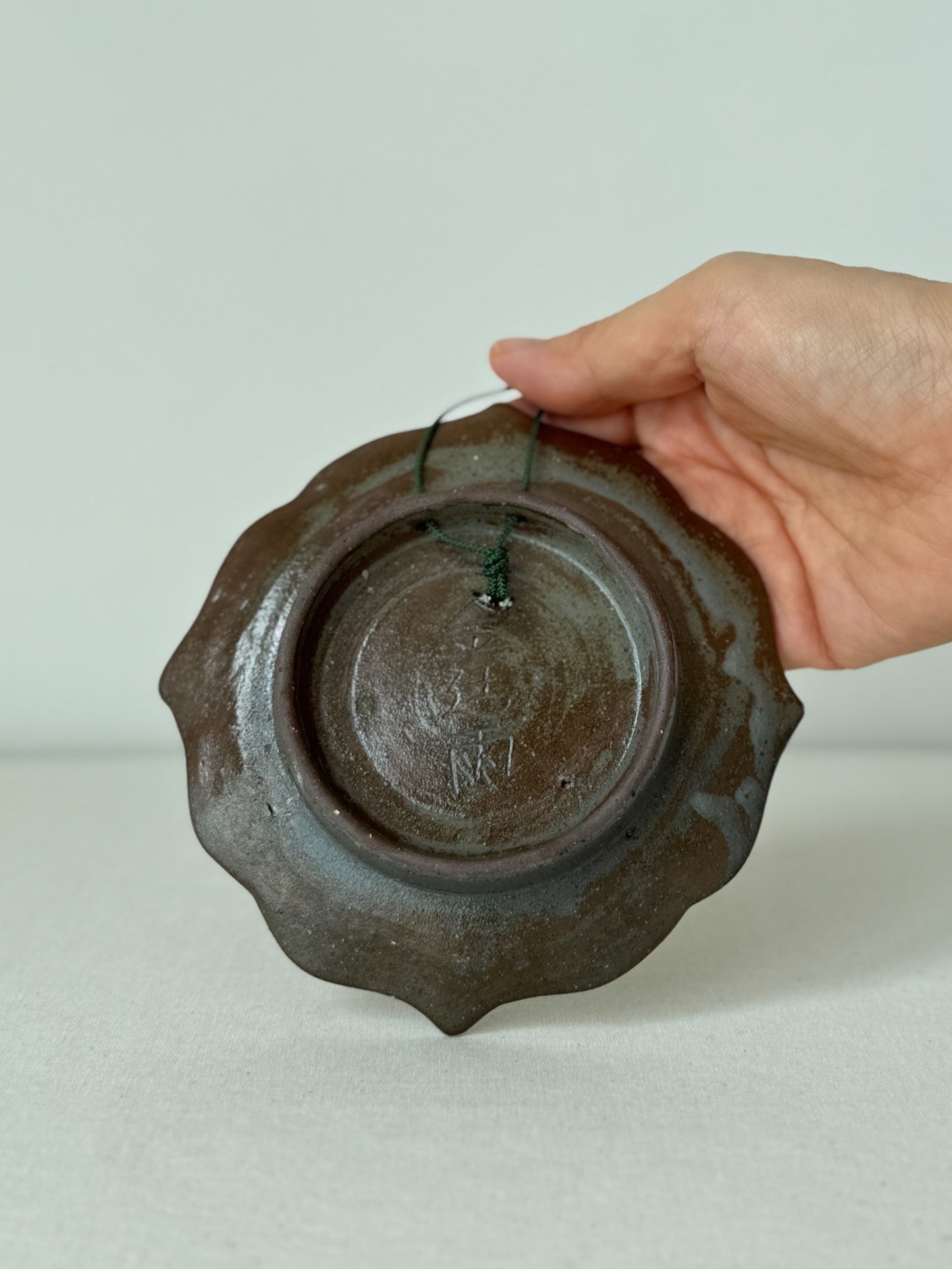 Petal Plate - Joseon Vine Leaves