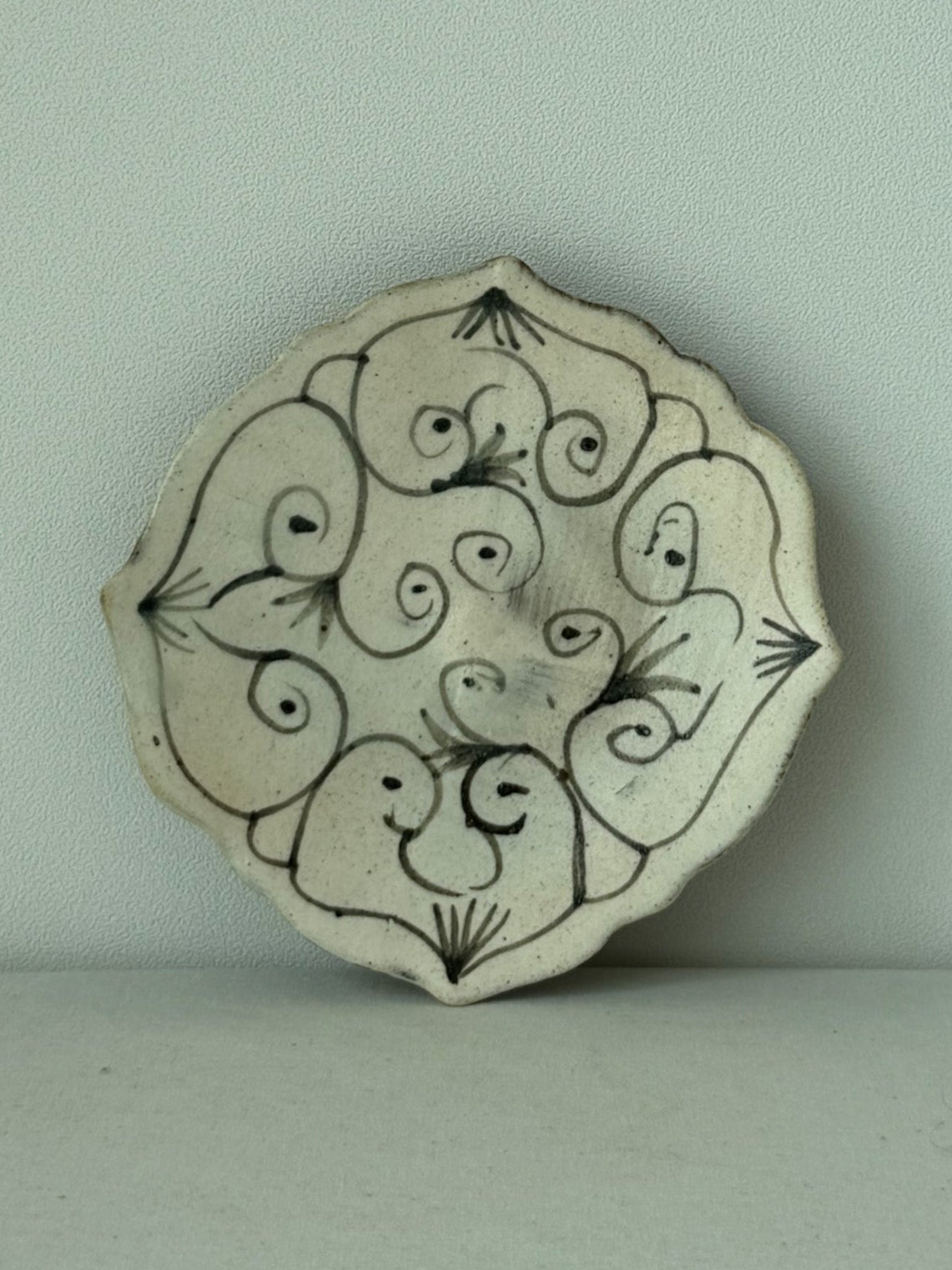 Petal Plate - Joseon Cloud