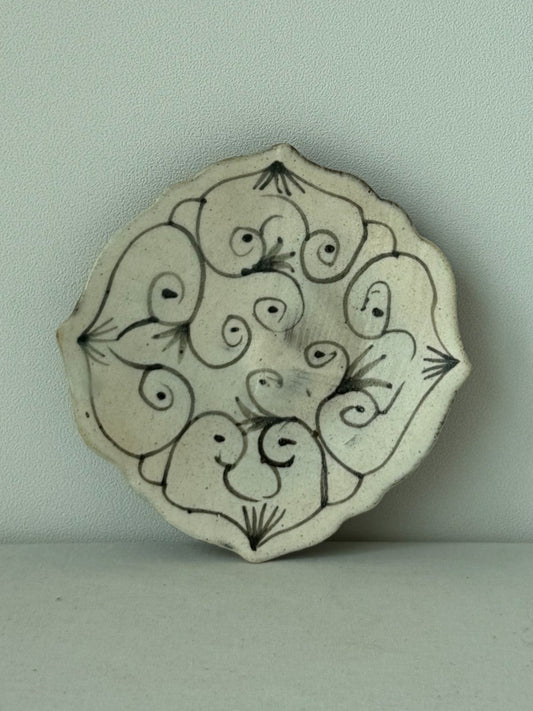Petal Plate - Joseon Cloud