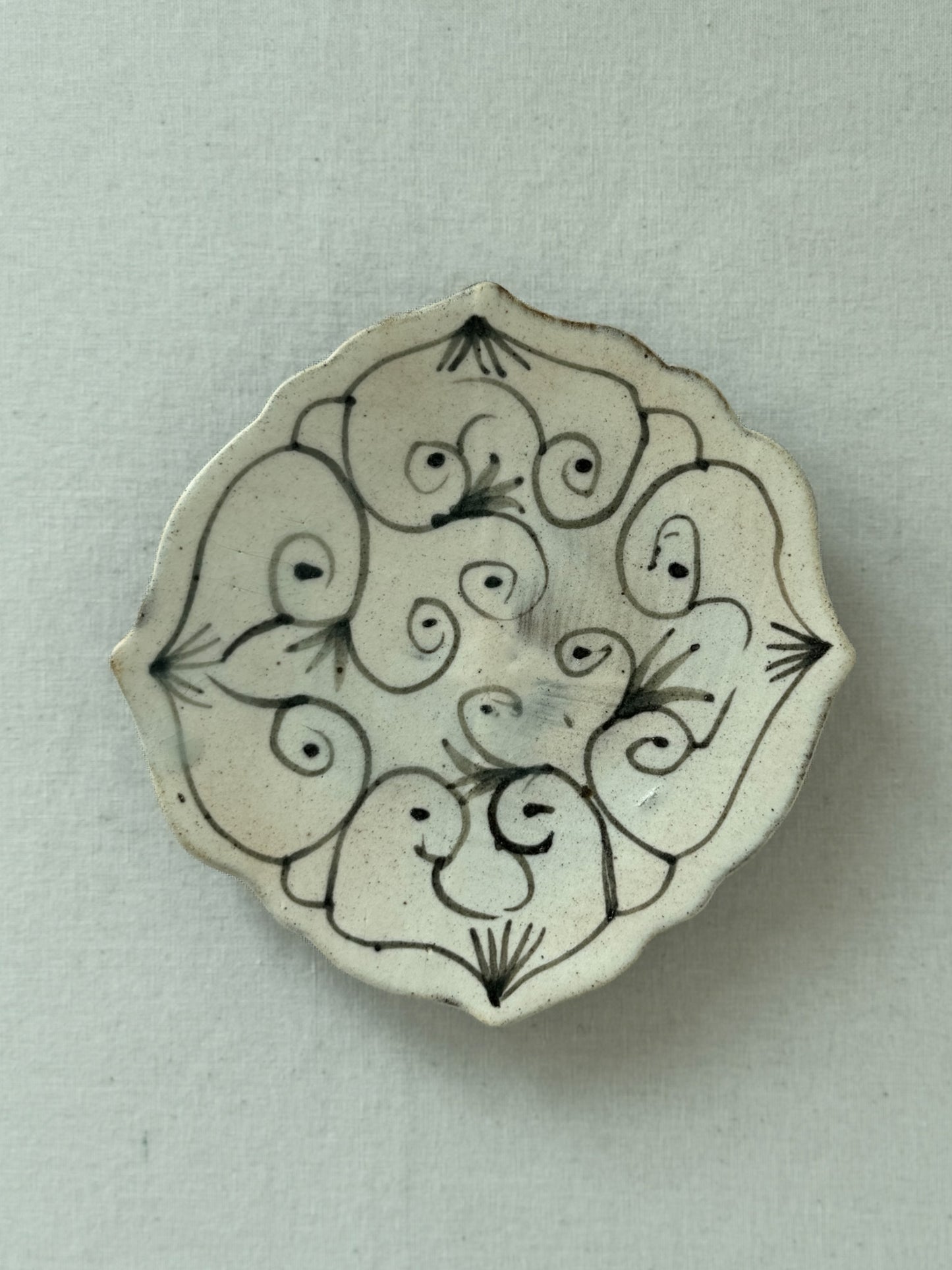 Petal Plate - Joseon Cloud