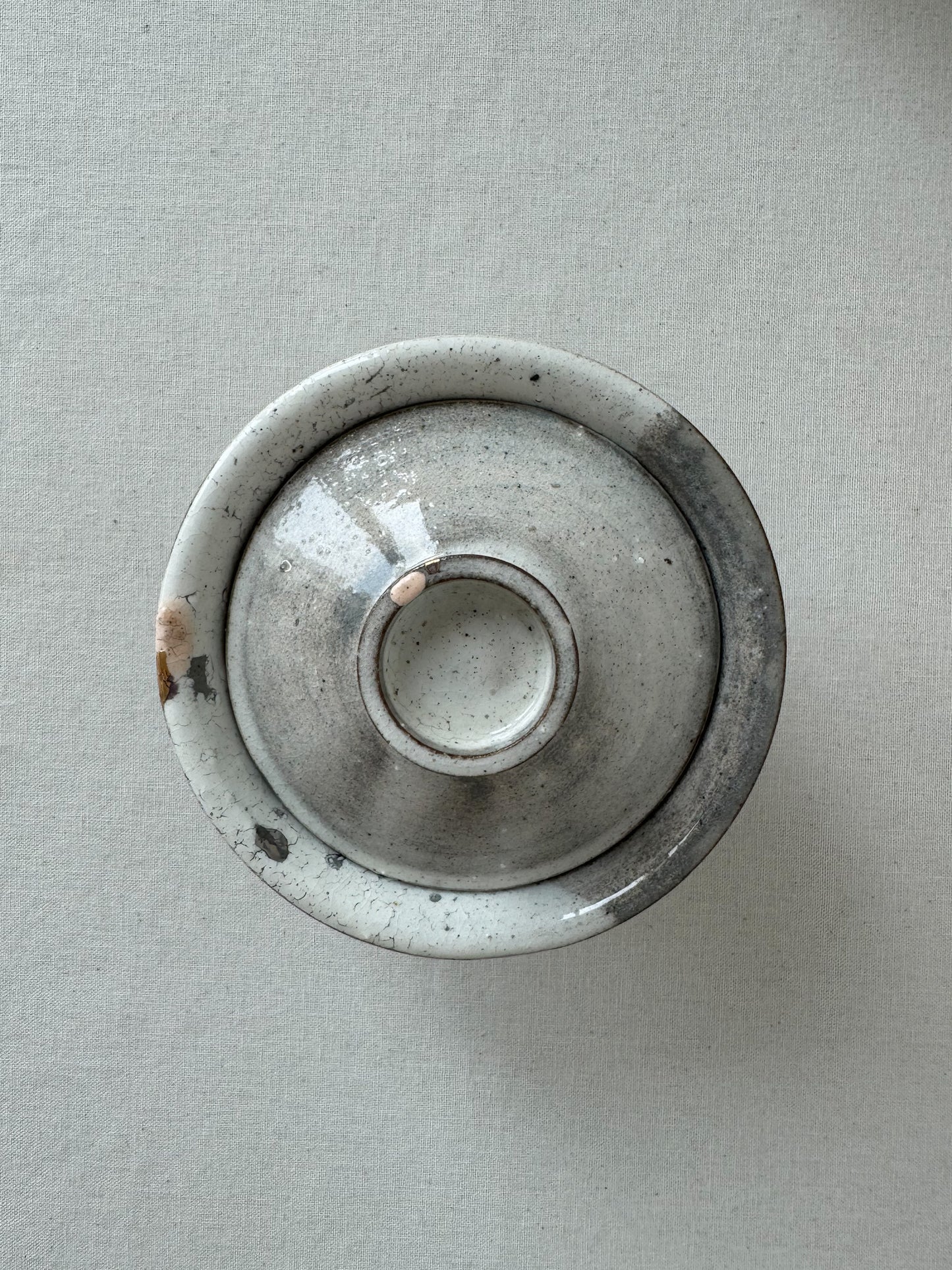 Buncheong Gray Gaewan with Gold Accents