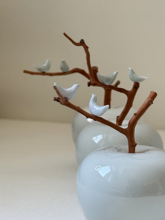 White Apple with Magpie Branch — Pure White (백색)